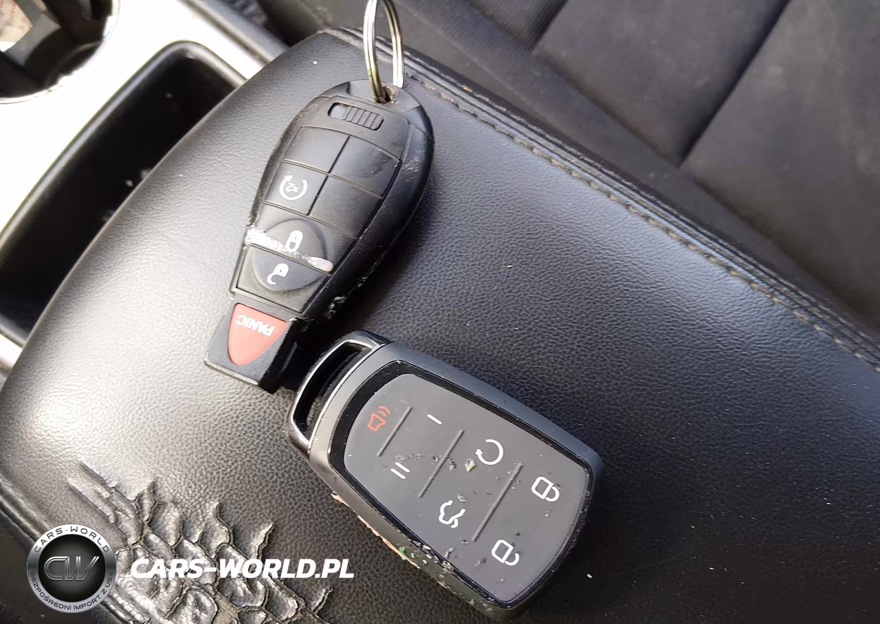 2011 Jeep Grand Cherokee Laredo VIN:1J4RR4GG6BC705419 - 11