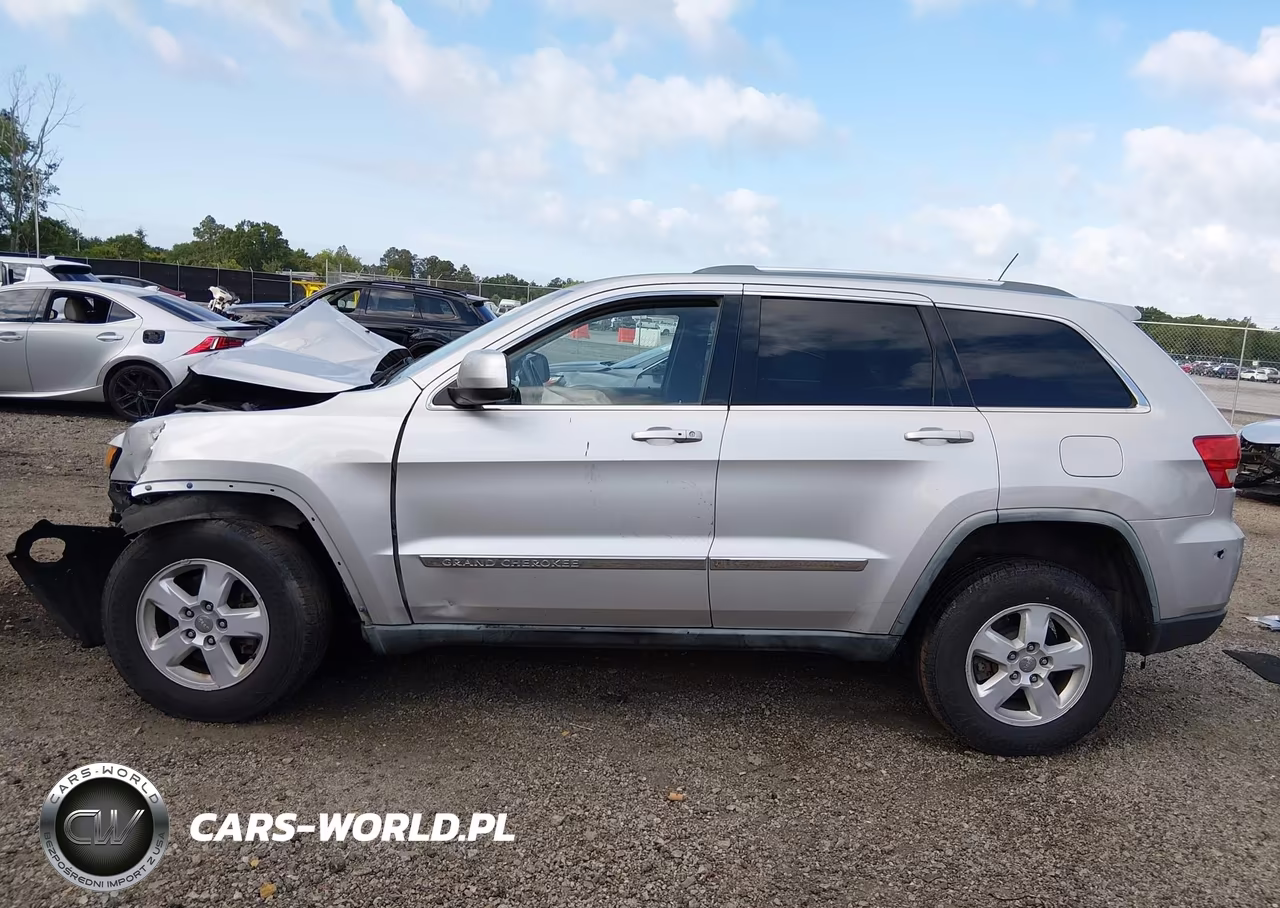 2011 Jeep Grand Cherokee Laredo VIN:1J4RR4GG6BC705419 - 15