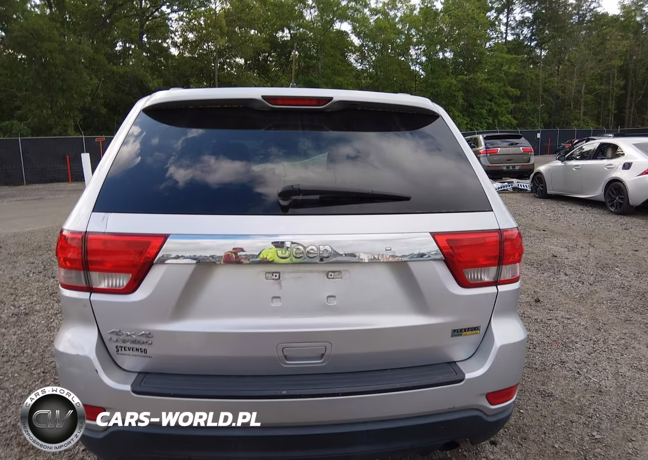 2011 Jeep Grand Cherokee Laredo VIN:1J4RR4GG6BC705419 - 17