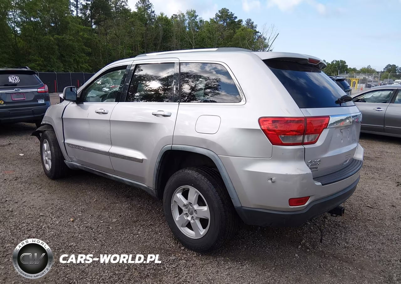 2011 Jeep Grand Cherokee Laredo VIN:1J4RR4GG6BC705419 - 3