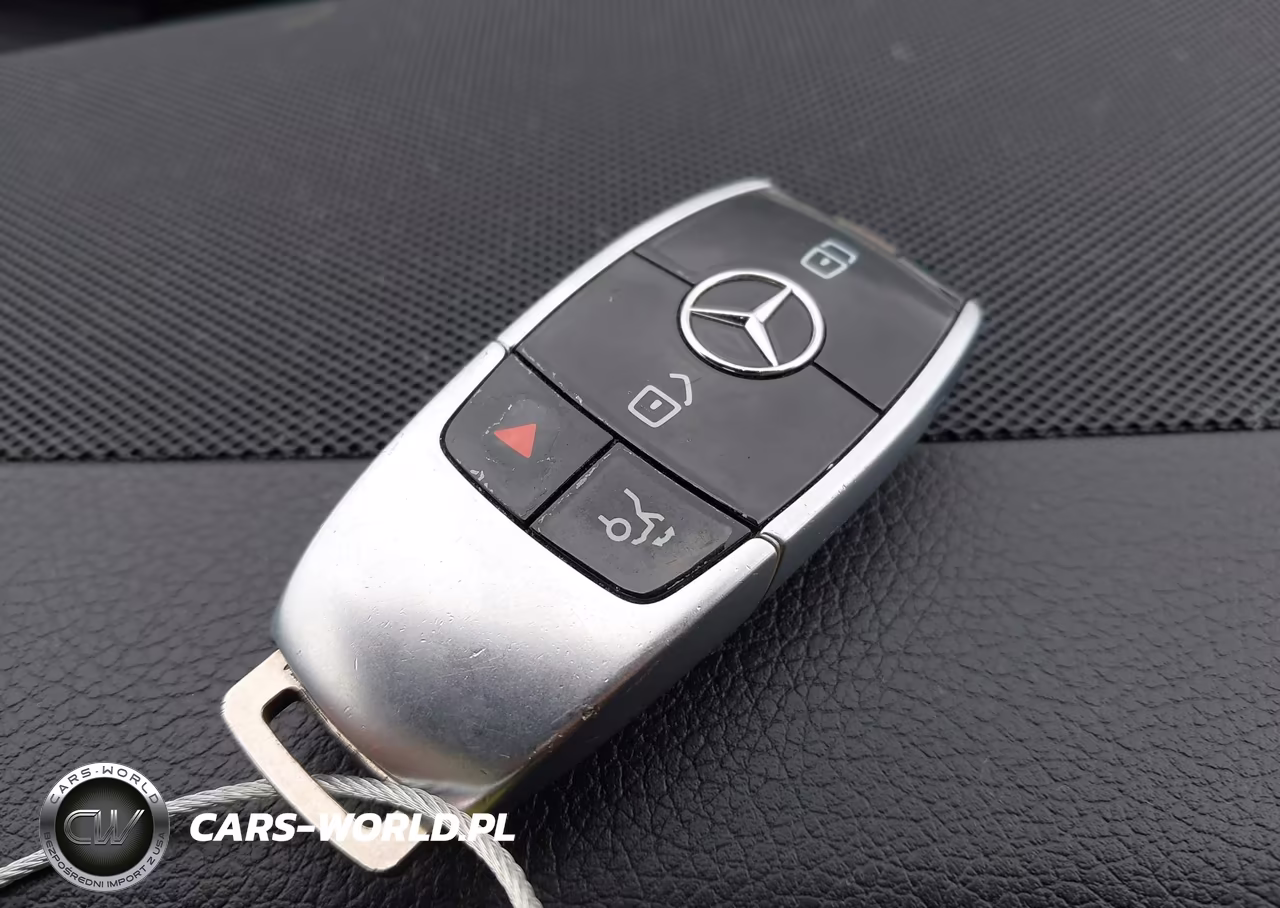 2020 Mercedes-Benz E 350 VIN:WDDZF8DB1LA705250 - 11