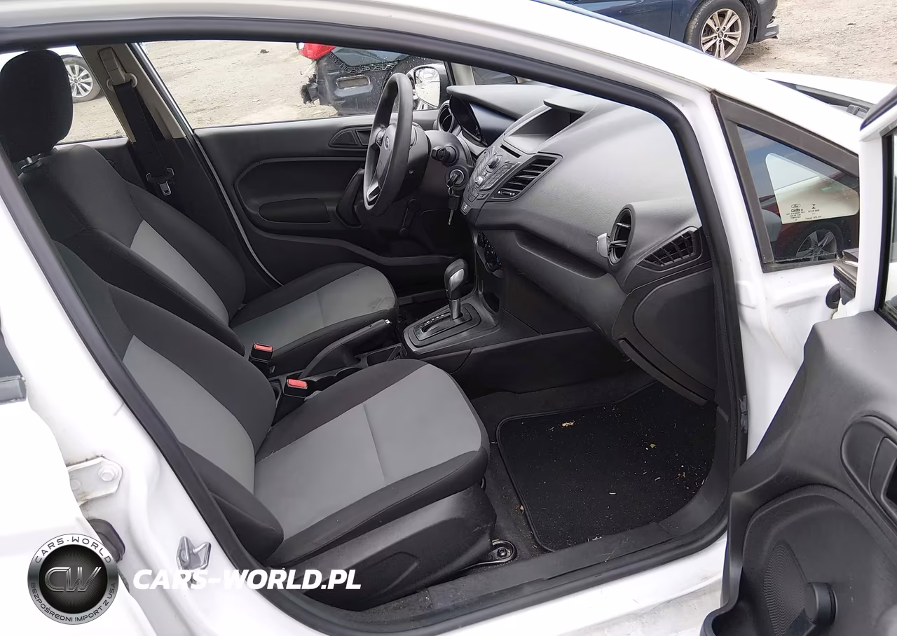 2015 Ford Fiesta S VIN:3FADP4AJ9FM171188 - 5