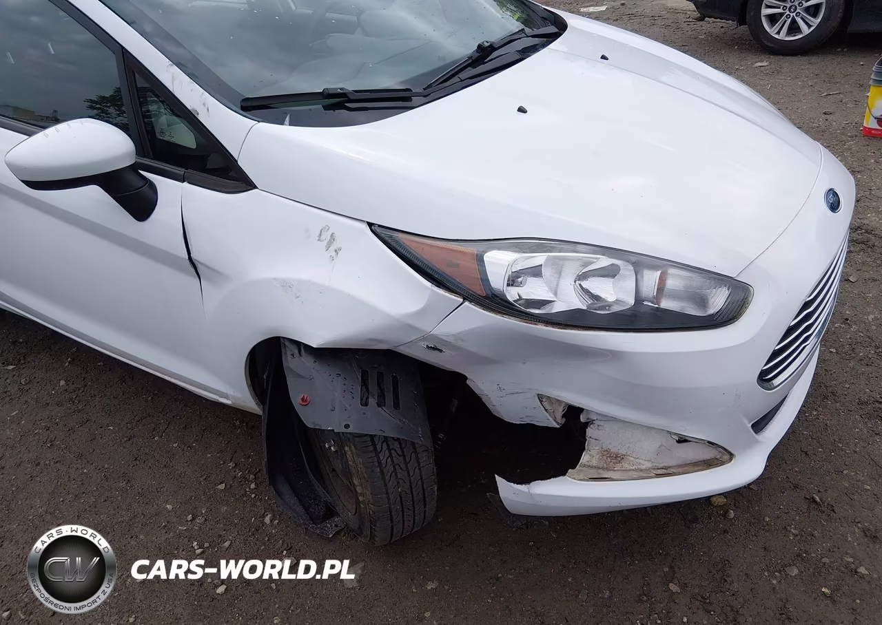 2015 Ford Fiesta S VIN:3FADP4AJ9FM171188 - 6