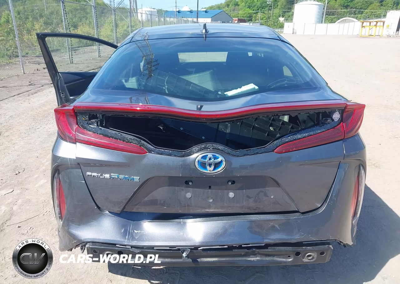 2018 Toyota Prius Prime Plus VIN:JTDKARFP2J3076155 - 6