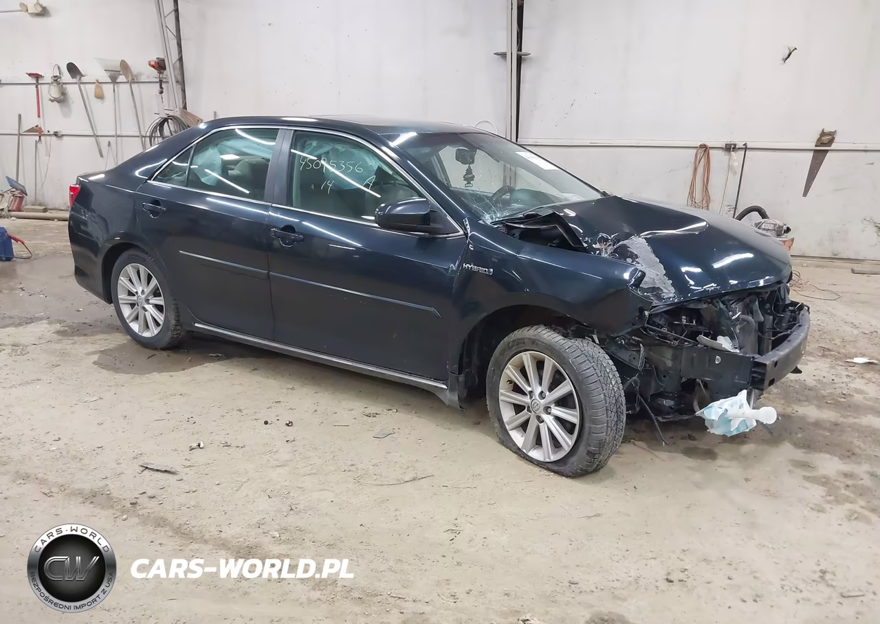 2014 Toyota Camry Hybrid Xle – zdjęcie 1 z 16