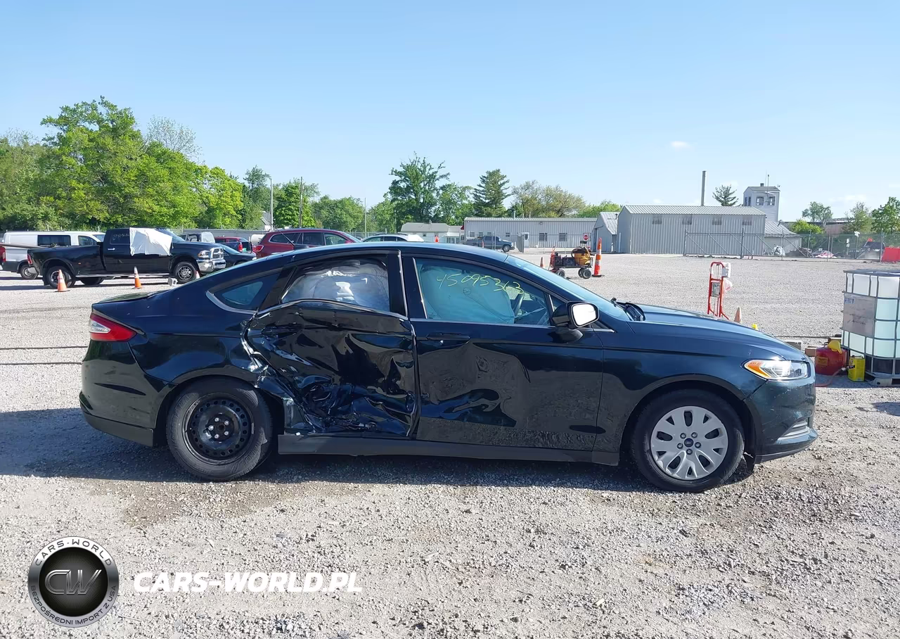 2014 Ford Fusion S VIN:3FA6P0G77ER120223 - 13