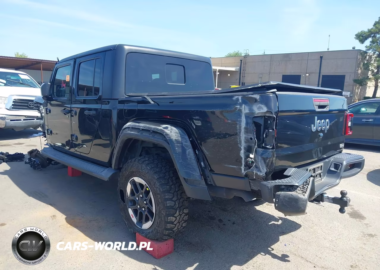 2020 Jeep Gladiator Overland 4X4 VIN:1C6HJTFG7LL110995 - 3