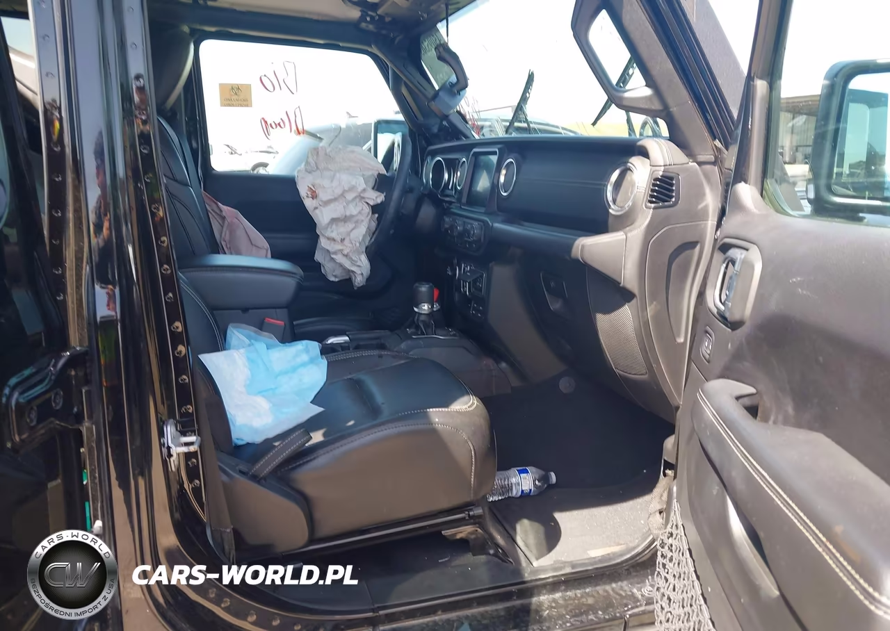 2020 Jeep Gladiator Overland 4X4 VIN:1C6HJTFG7LL110995 - 5
