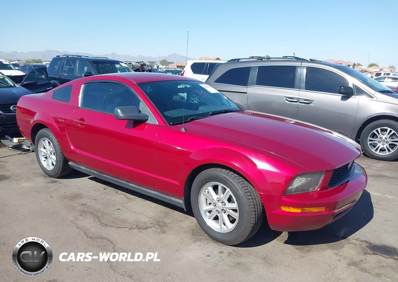 2007 Ford Mustang V6 Deluxe-V6 Premium
