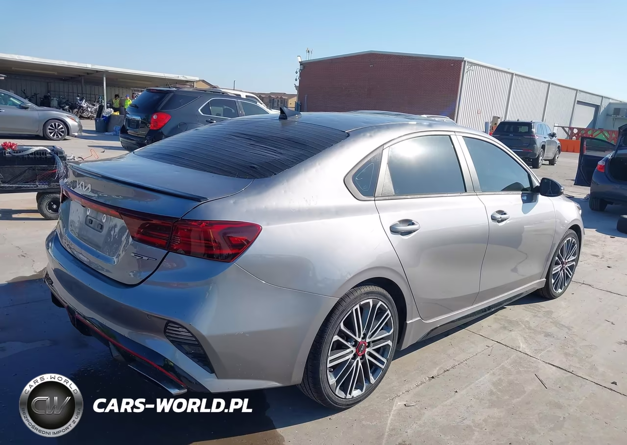 2023 Kia Forte Gt VIN:3KPF44ACXPE564237 - 4