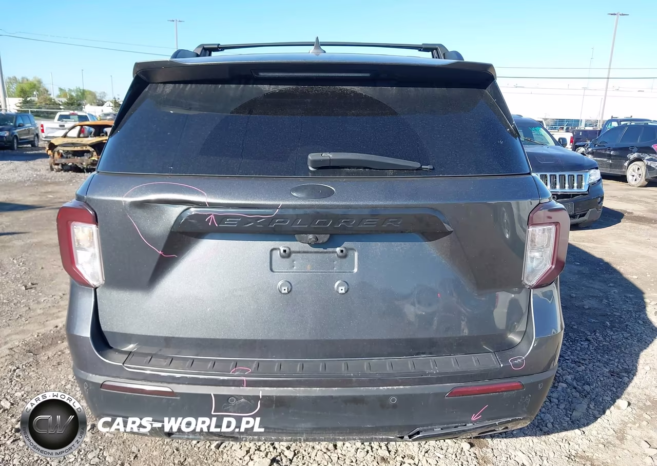 2020 Ford Explorer Xlt VIN:1FMSK8DH9LGA51392 - 16