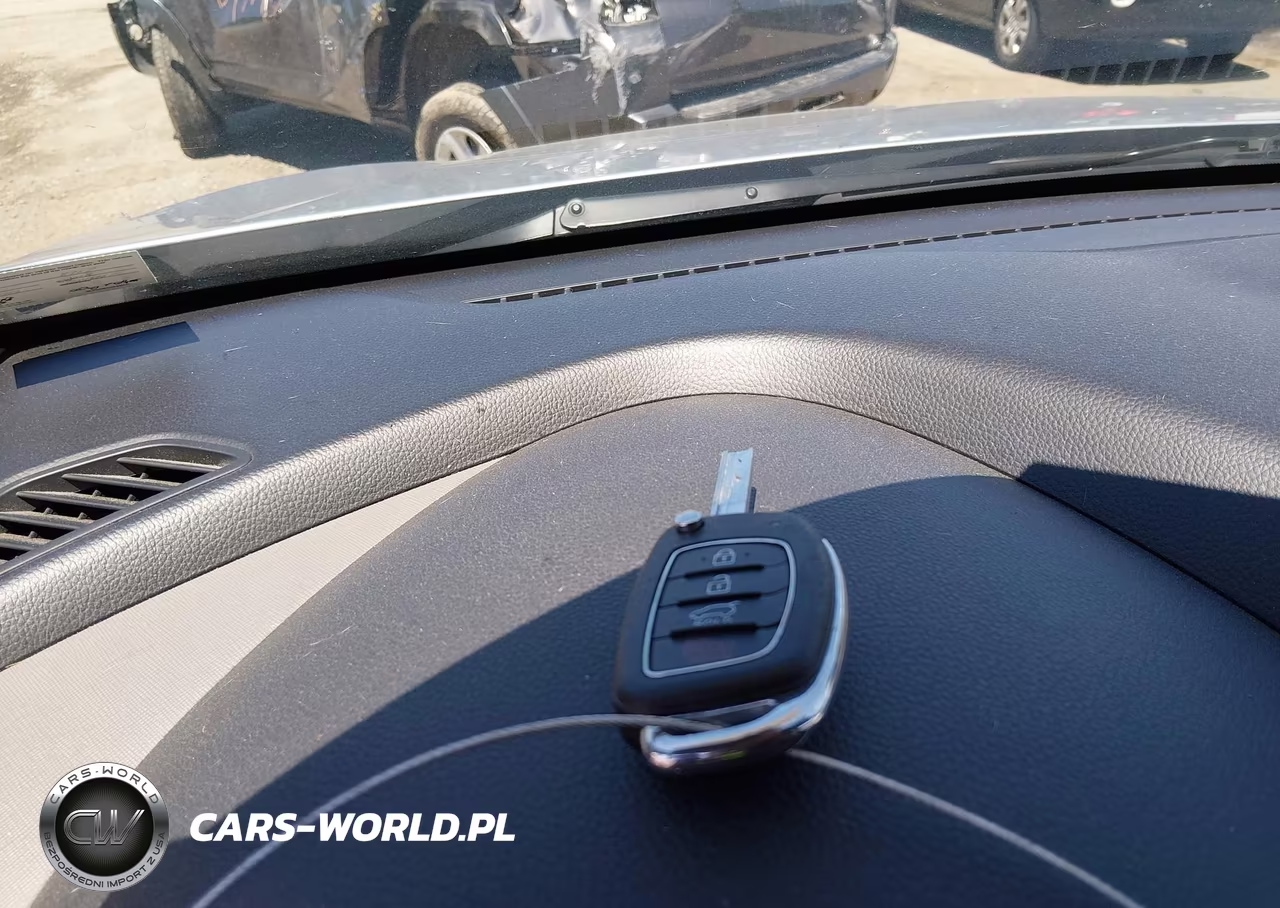 2018 Hyundai Santa Fe Sport 2.4L VIN:5XYZTDLB5JG548767 - 11