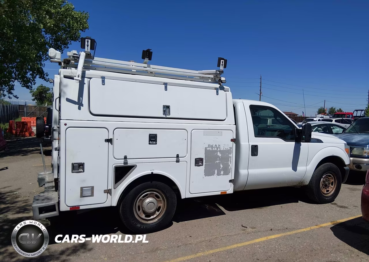 2013 Ford F350 Super Duty Utility - Service Truck VIN:1FDRF3A65DEB92658 - 13