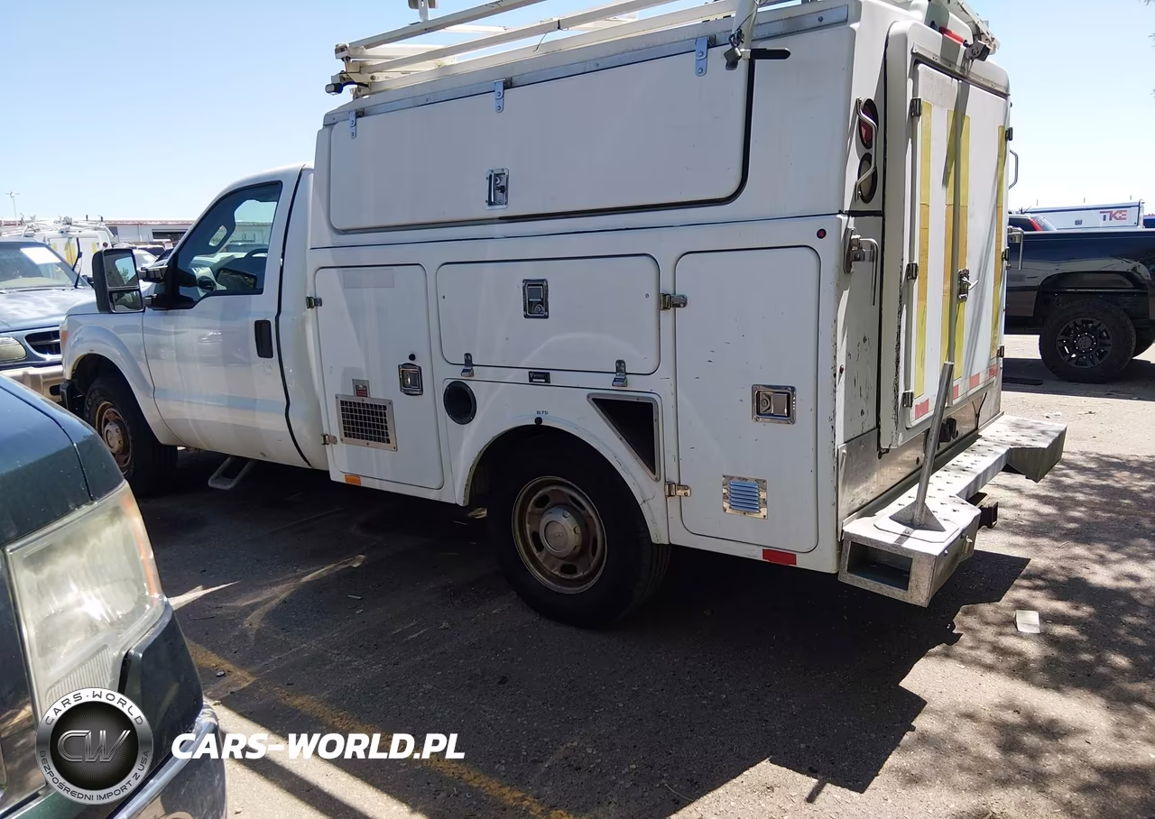 2013 Ford F350 Super Duty Utility - Service Truck VIN:1FDRF3A65DEB92658 - 14
