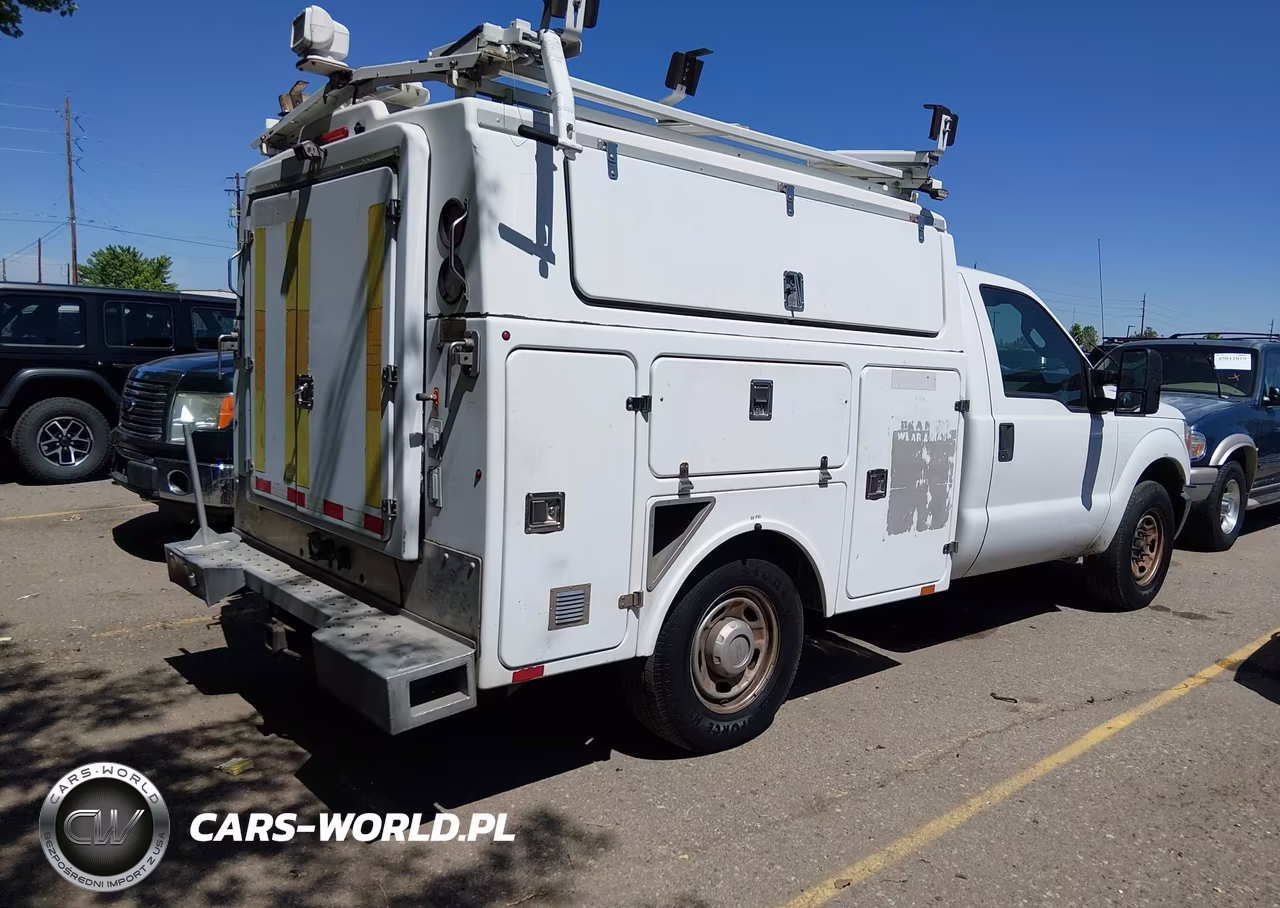 2013 Ford F350 Super Duty Utility - Service Truck VIN:1FDRF3A65DEB92658 - 4