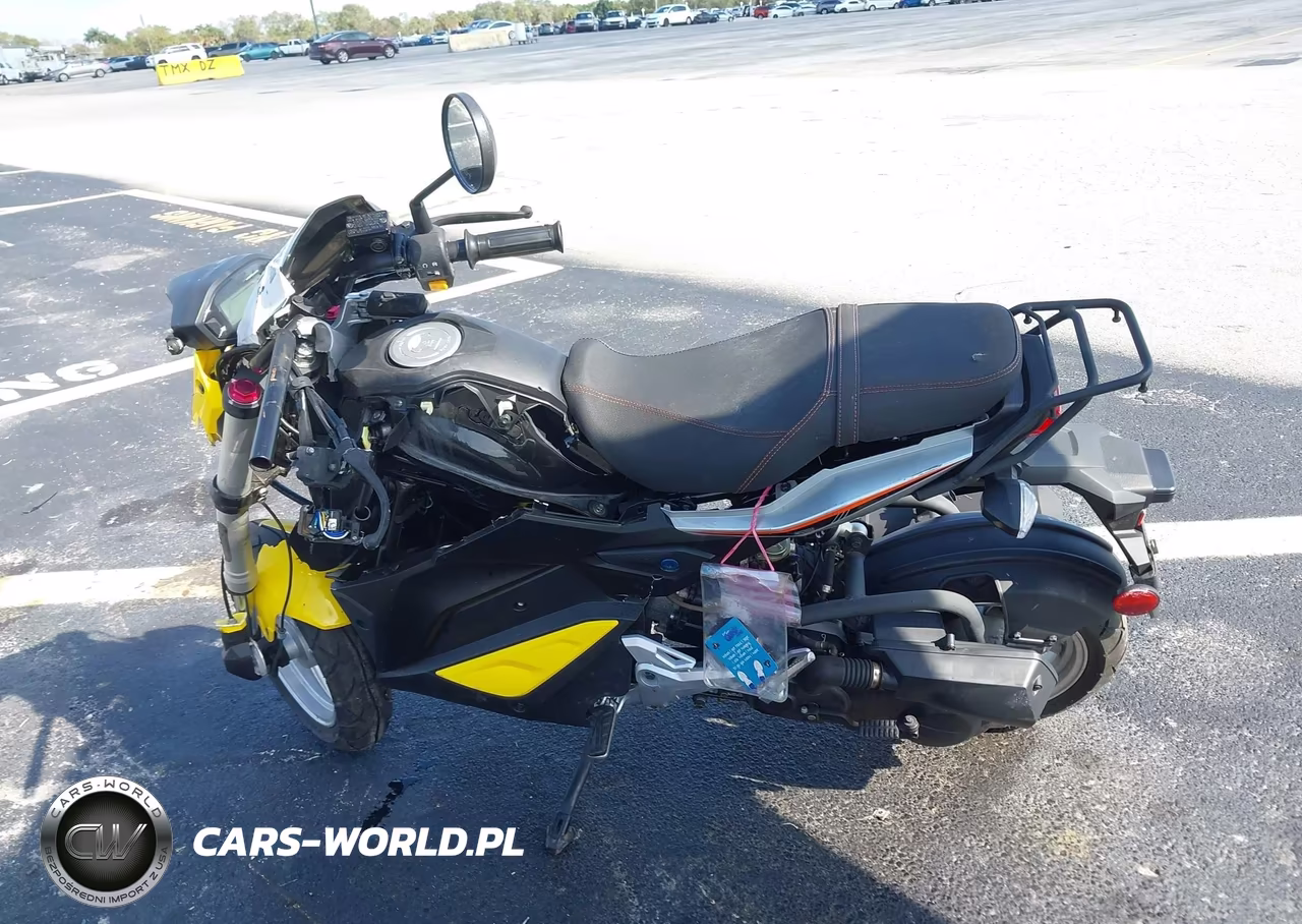 2024 Kawasaki Z750S VIN:LFETCAGV5R1200139 - 12