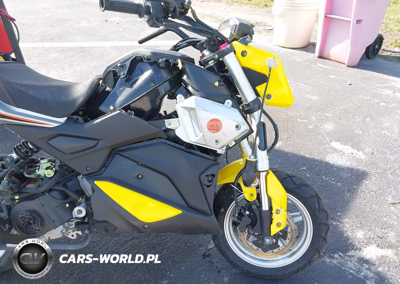 2024 Kawasaki Z750S VIN:LFETCAGV5R1200139 - 14