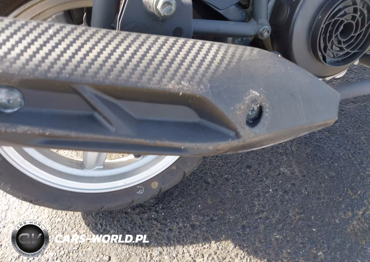 2024 Kawasaki Z750S VIN:LFETCAGV5R1200139 - 15