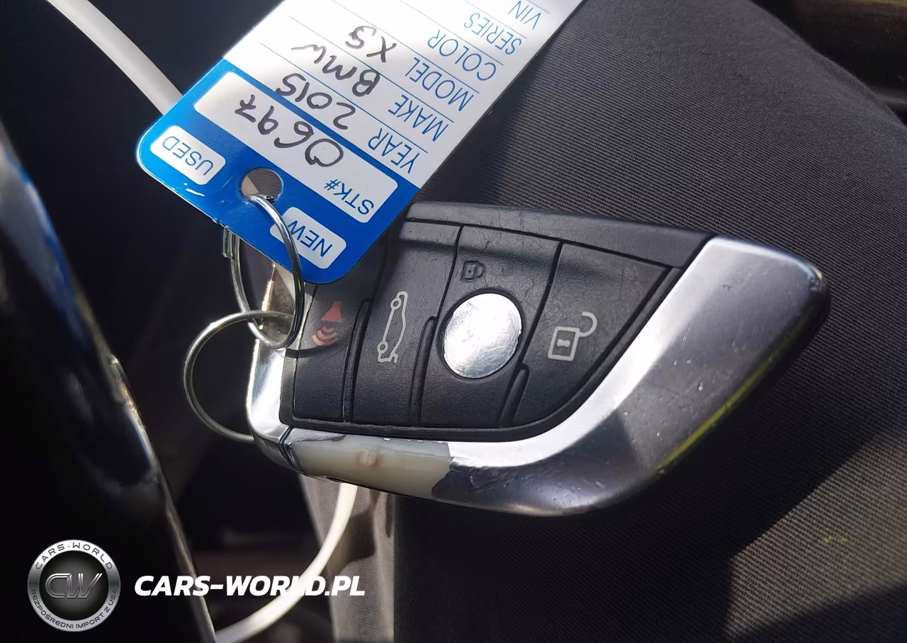 2015 BMW X5 xDrive35I VIN:5UXKR0C57F0P13720 - 11