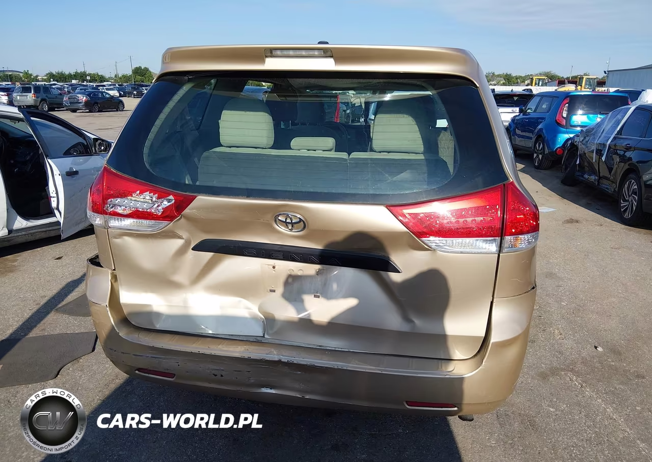 2011 Toyota Sienna VIN:5TDKA3DC6BS003657 - 16
