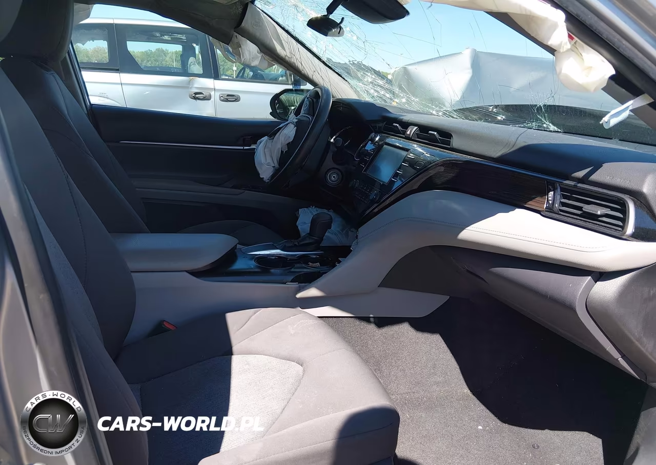 2019 Toyota Camry Le VIN:4T1B11HK7KU169568 - 5