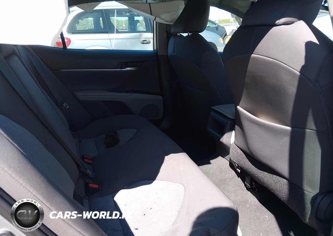 2019 Toyota Camry Le VIN:4T1B11HK7KU169568 - 8