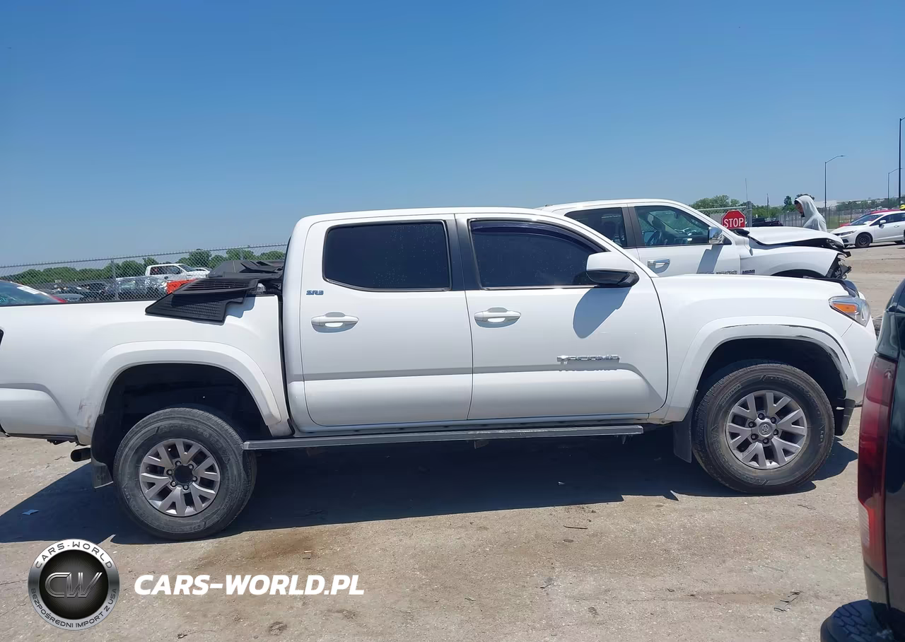 2017 Toyota Tacoma Sr5 V6 VIN:5TFAZ5CN2HX051582 - 13