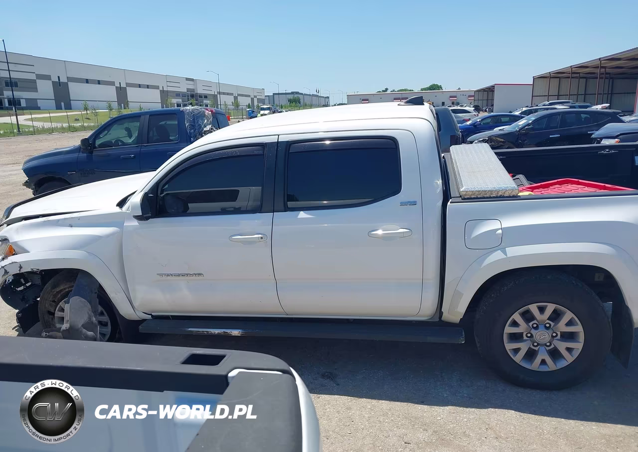 2017 Toyota Tacoma Sr5 V6 VIN:5TFAZ5CN2HX051582 - 14