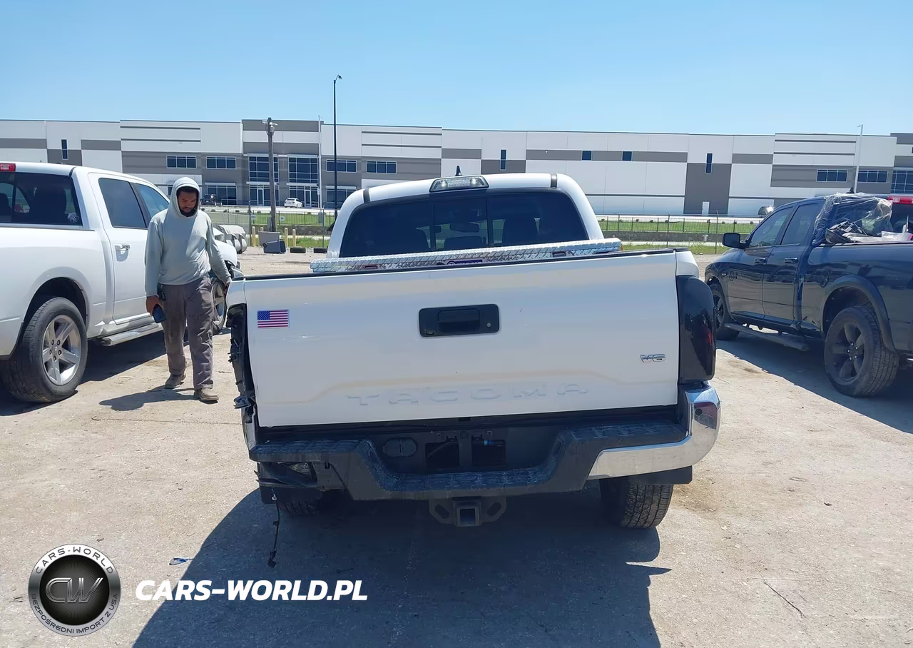 2017 Toyota Tacoma Sr5 V6 VIN:5TFAZ5CN2HX051582 - 16