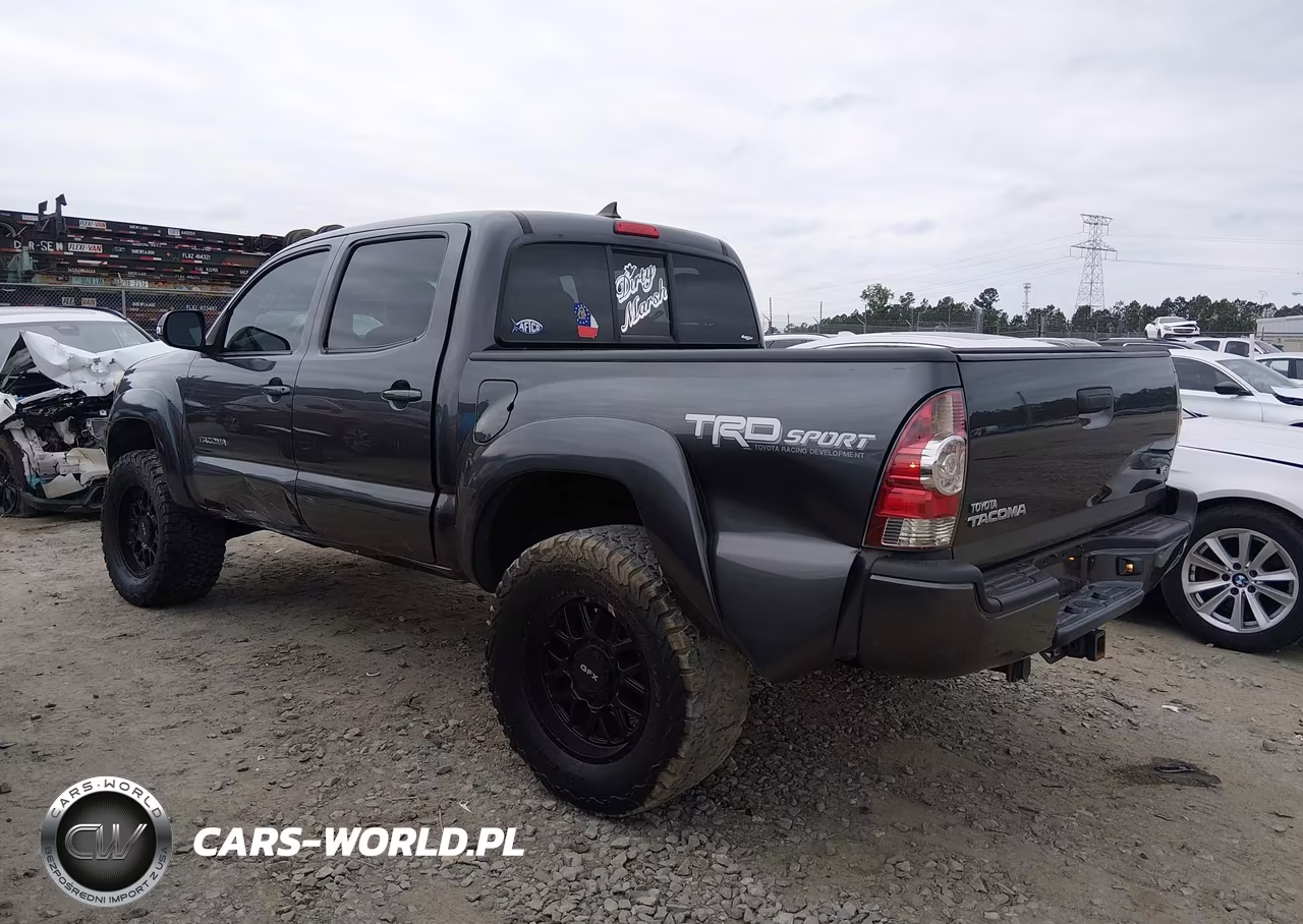 2015 Toyota Tacoma Base V6 VIN:5TFLU4EN7FX120696 - 6