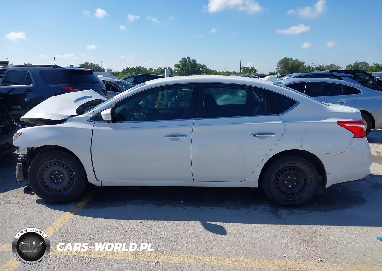 2017 Nissan Sentra S VIN:3N1AB7AP7HY324571 - 15