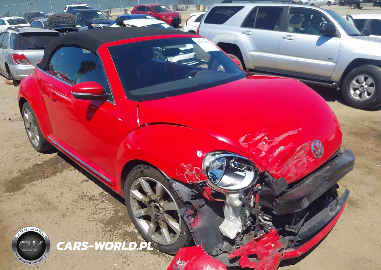 2013 Volkswagen Beetle 2.5L – zdjęcie 1 z 17