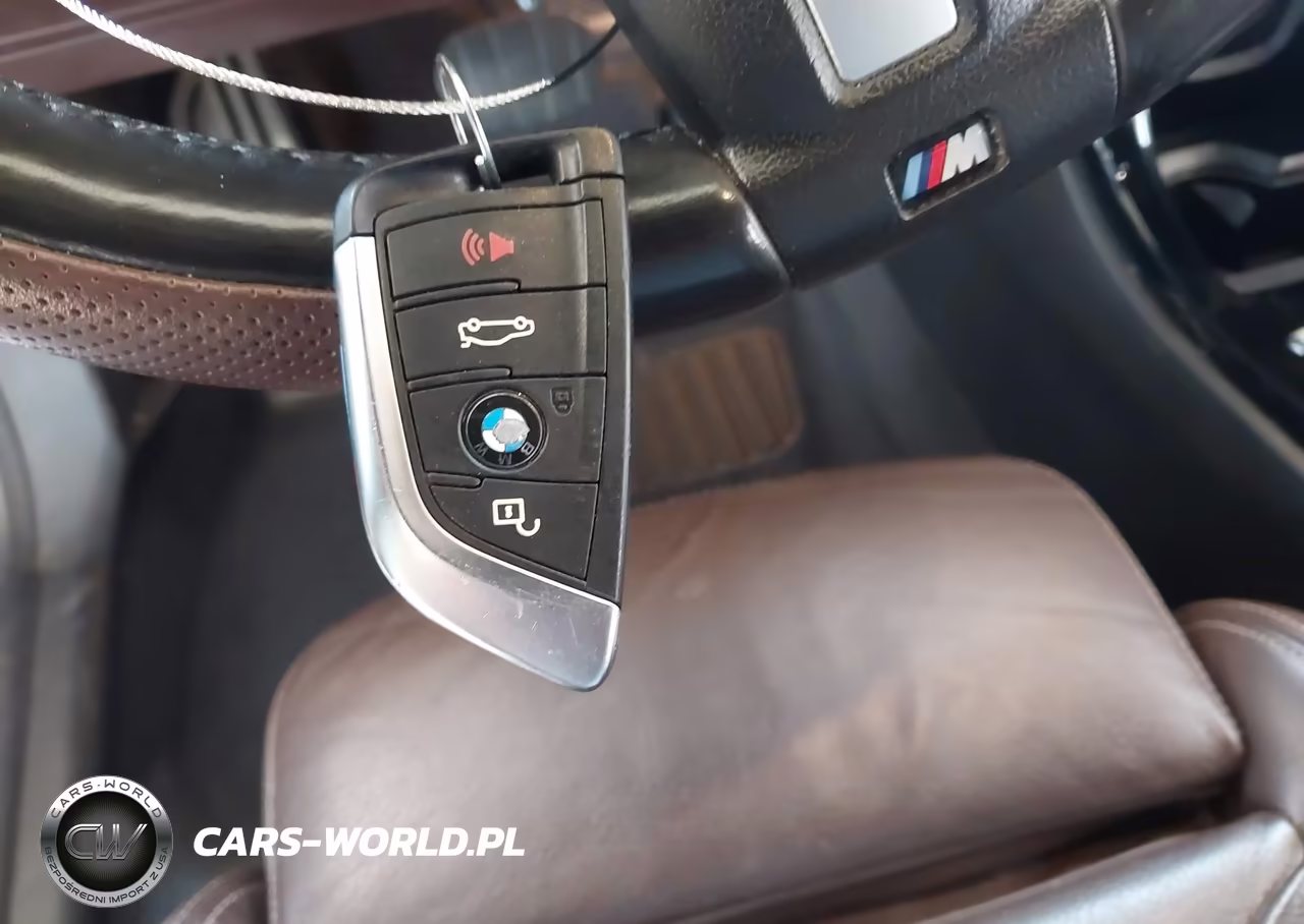 2018 BMW X2 xDrive28I VIN:WBXYJ5C37JEF73832 - 11