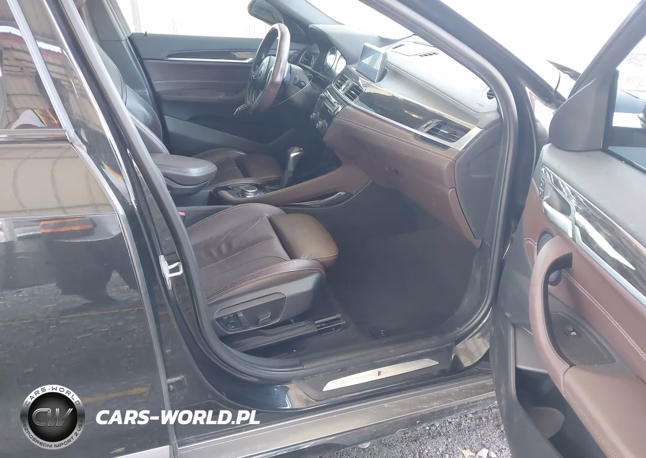 2018 BMW X2 xDrive28I VIN:WBXYJ5C37JEF73832 - 5