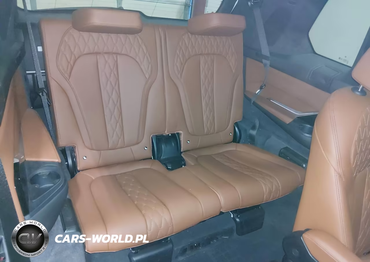 2024 BMW X7 xDrive40I VIN:5UX23EM0XR9S24066 - 18