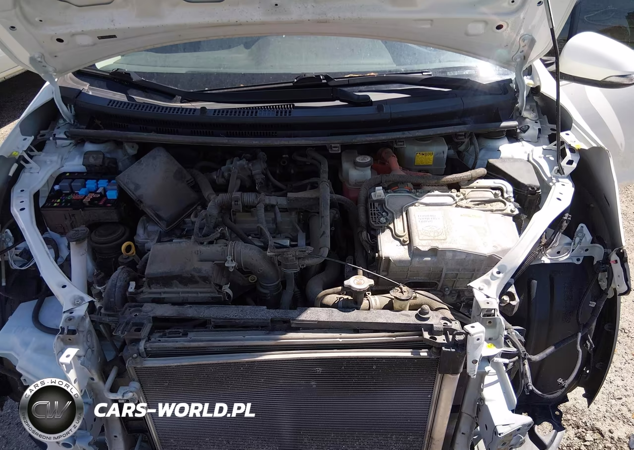 2018 Toyota Prius C One VIN:JTDKDTB34J1613756 - 10