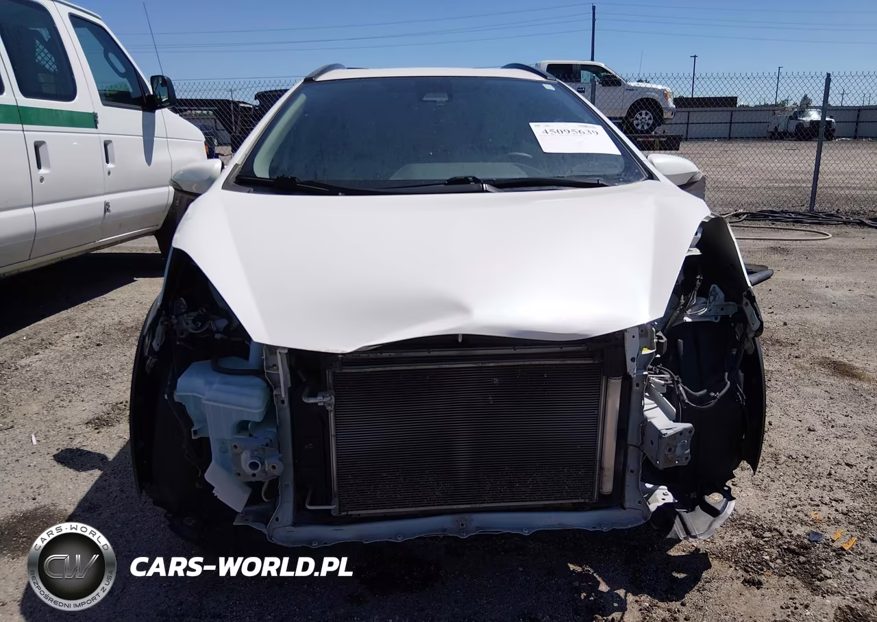 2018 Toyota Prius C One VIN:JTDKDTB34J1613756 - 13