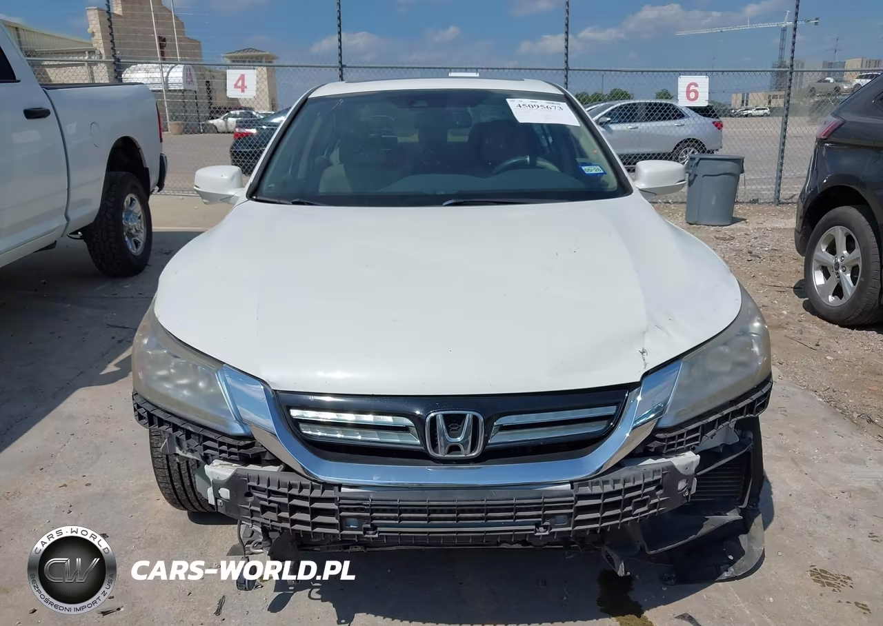 2014 Honda Accord Hybrid Touring VIN:1HGCR6F79EA007025 - 13