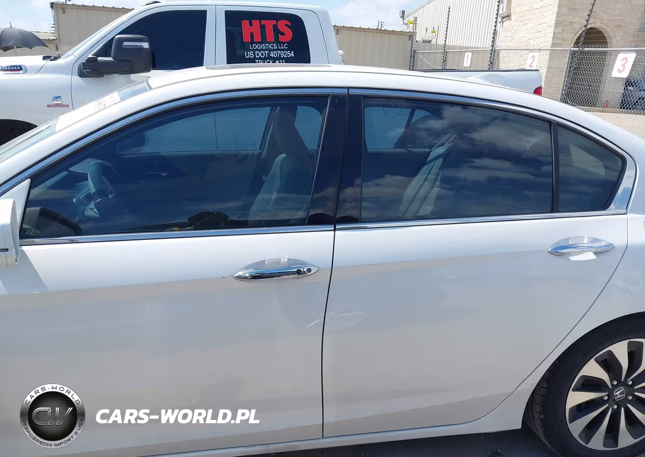 2014 Honda Accord Hybrid Touring VIN:1HGCR6F79EA007025 - 15