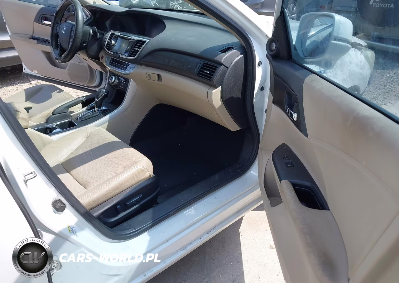 2014 Honda Accord Hybrid Touring VIN:1HGCR6F79EA007025 - 5