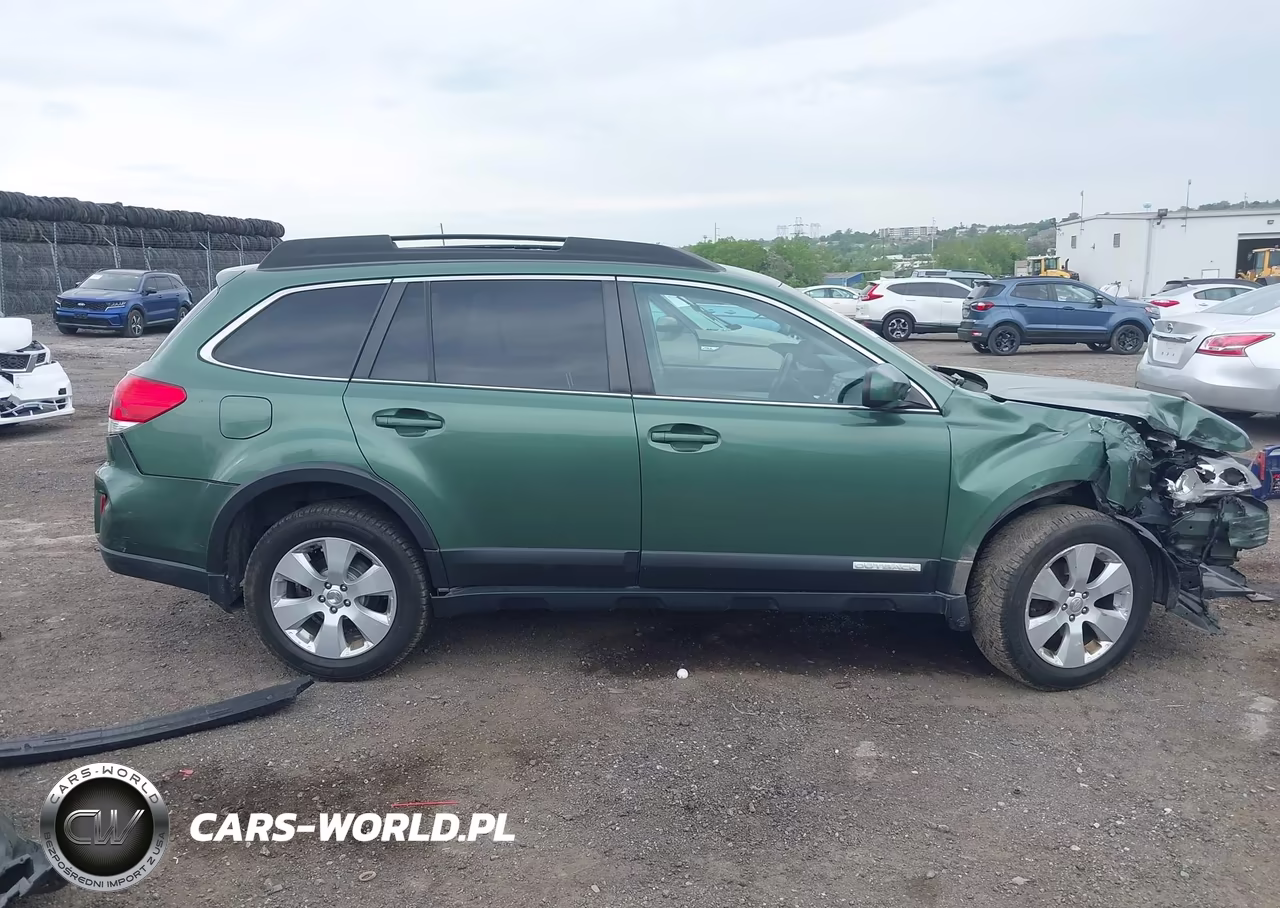2010 Subaru Outback 2.5I Premium VIN:4S4BRBFC6A1365026 - 13