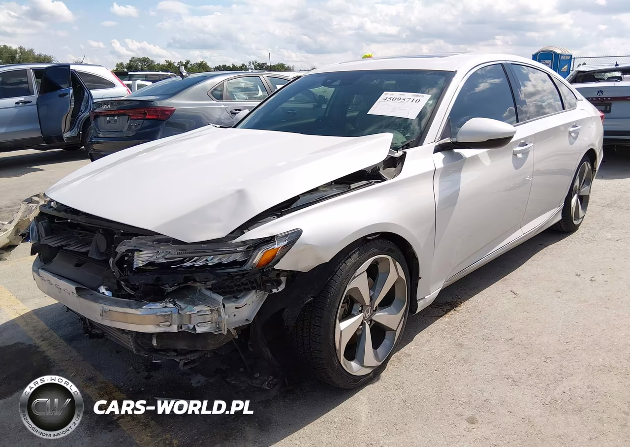 2018 Honda Accord Touring VIN:1HGCV1F92JA161067 - 2