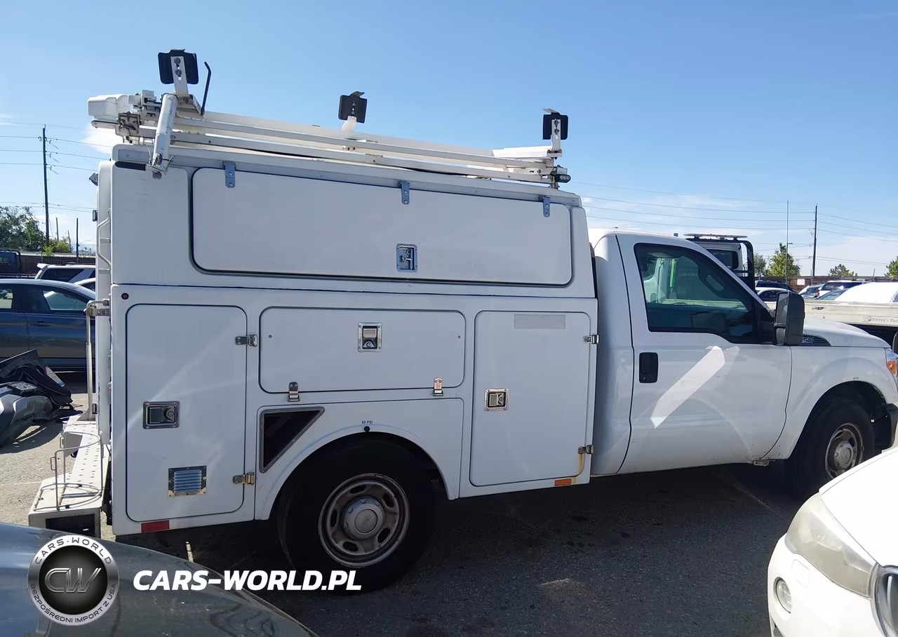 2013 Ford F350 Super Duty Utility - Service Truck VIN:1FDRF3A60DEB92616 - 13