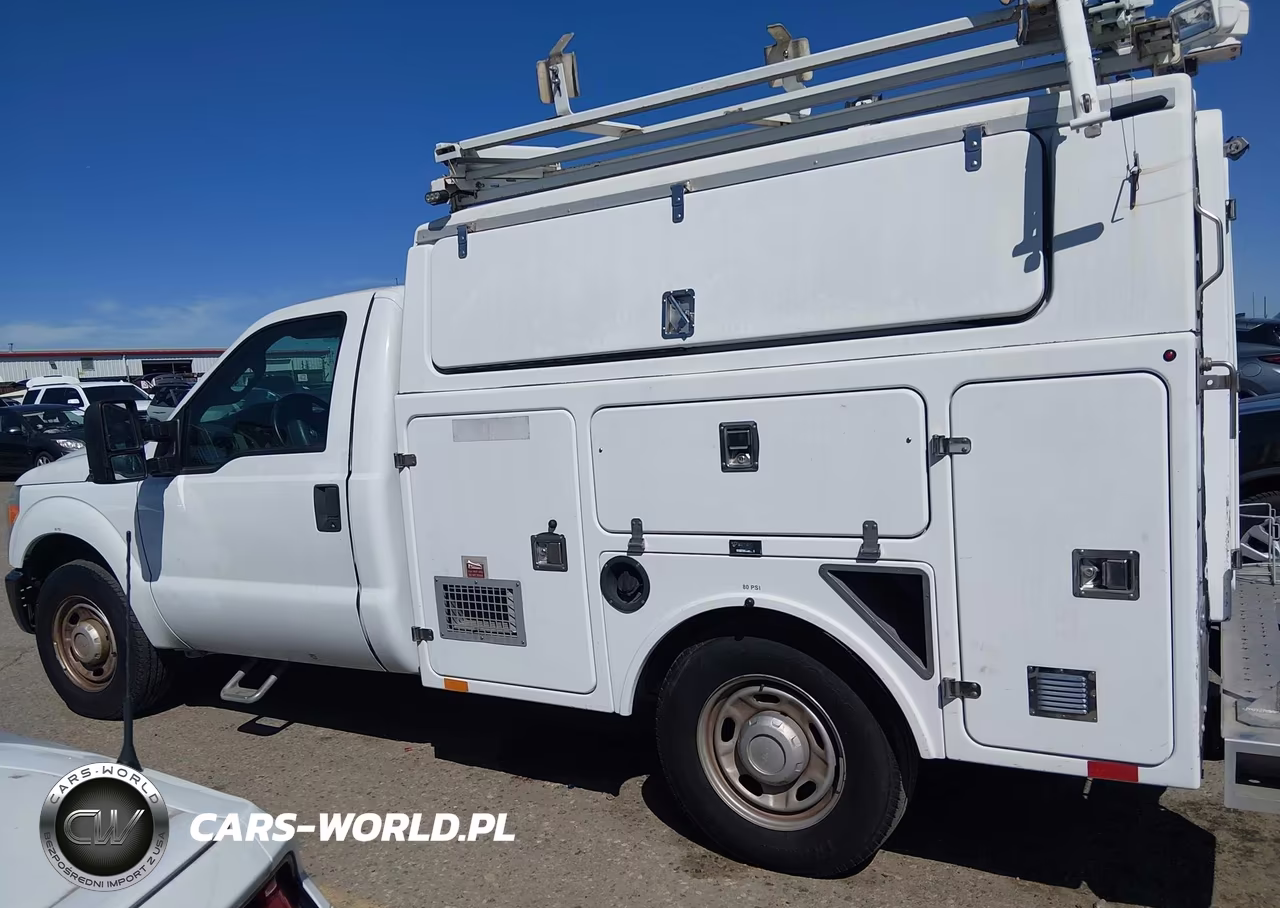 2013 Ford F350 Super Duty Utility - Service Truck VIN:1FDRF3A60DEB92616 - 14