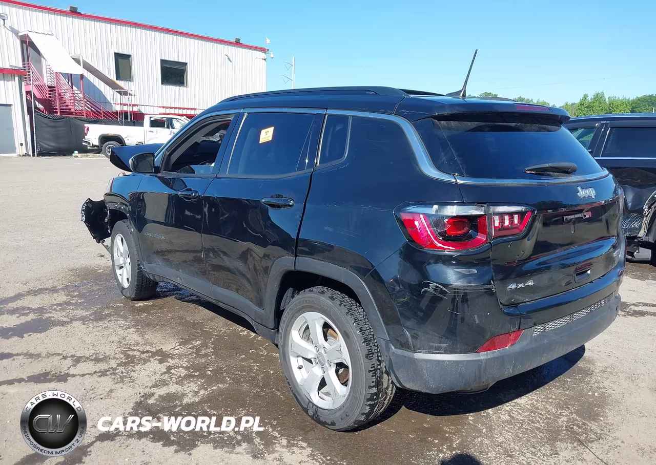 2021 Jeep Compass Latitude 4X4 VIN:3C4NJDBB5MT540591 - 3
