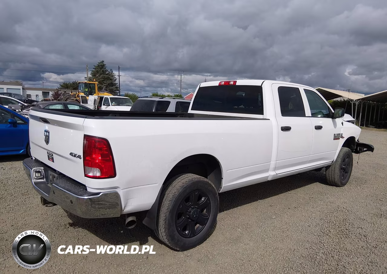 2016 Ram 3500 Tradesman VIN:3C63R3GLXGG318936 - 4