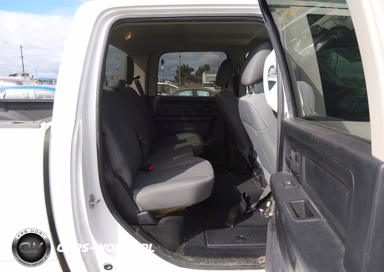 2016 Ram 3500 Tradesman VIN:3C63R3GLXGG318936 - 8