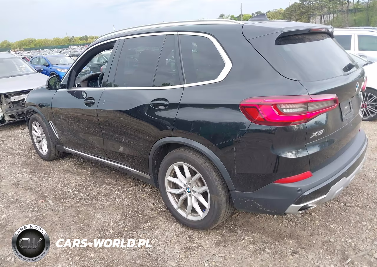 2019 BMW X5 xDrive40I VIN:5UXCR6C53KLK87623 - 3