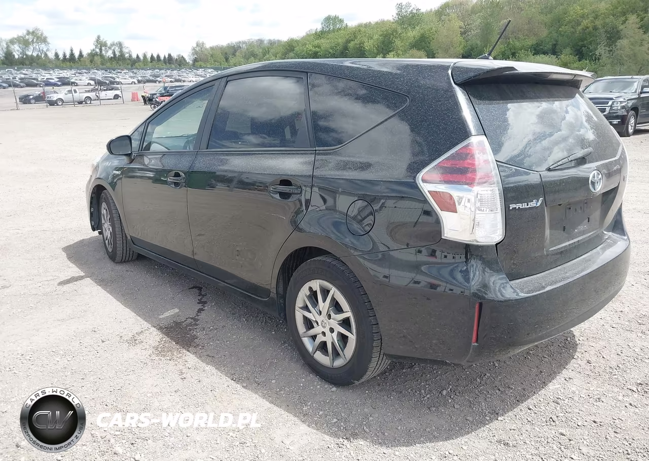 2015 Toyota Prius V Two VIN:JTDZN3EU5FJ033553 - 3