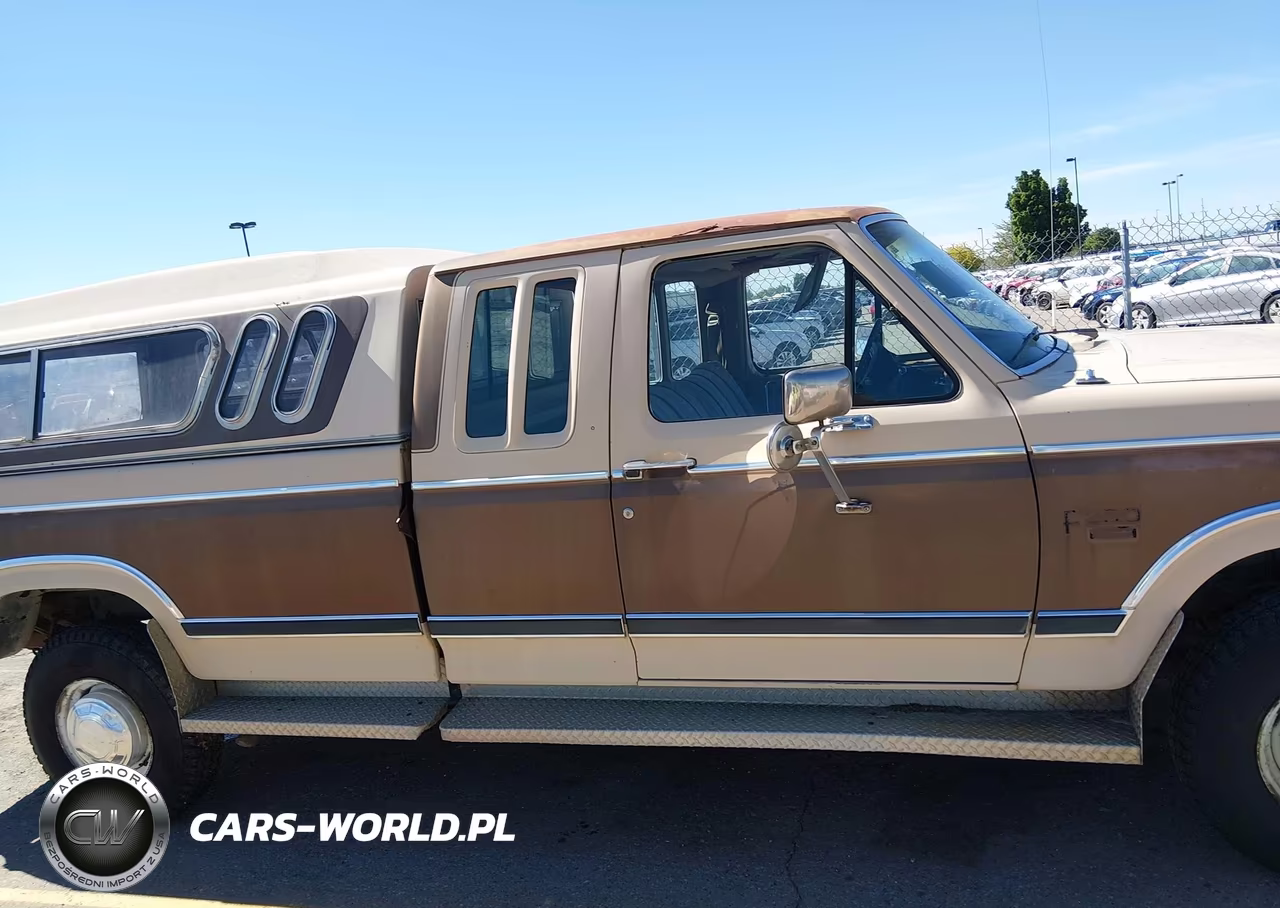 1984 Ford F250 VIN:1FTHX2611EKA66238 - 13